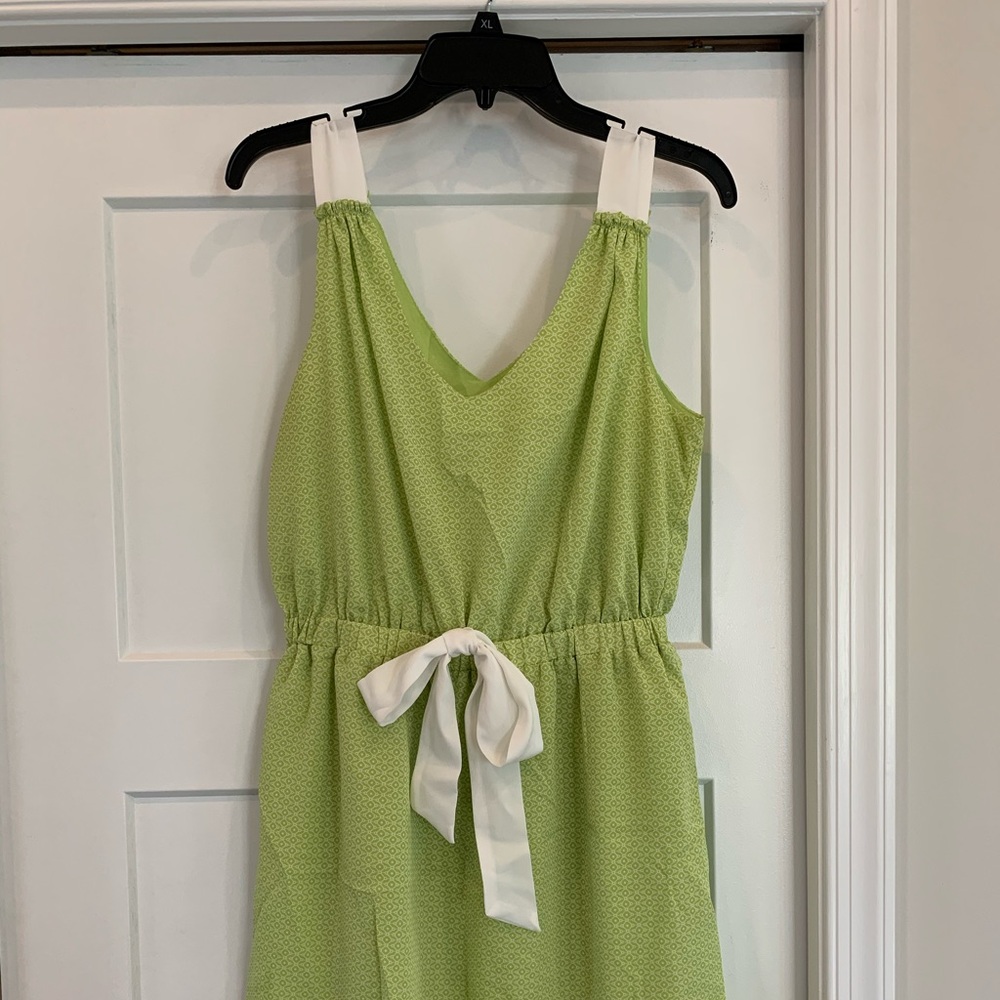 Adorable lime green dress with cream detail